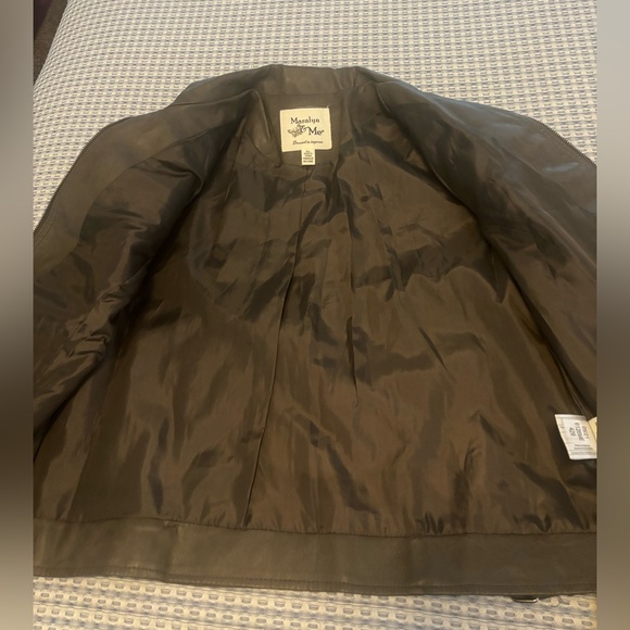 Women’s gray faux- leather jacket. Size Xl. - Picture 6 of 12